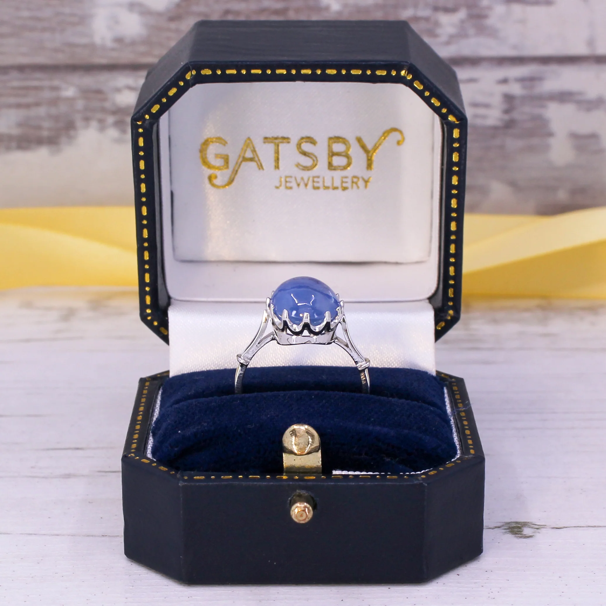 Art Deco 7.78 Carat Natural Ceylon Cabochon Sapphire Ring, circa 1920 - Image 8