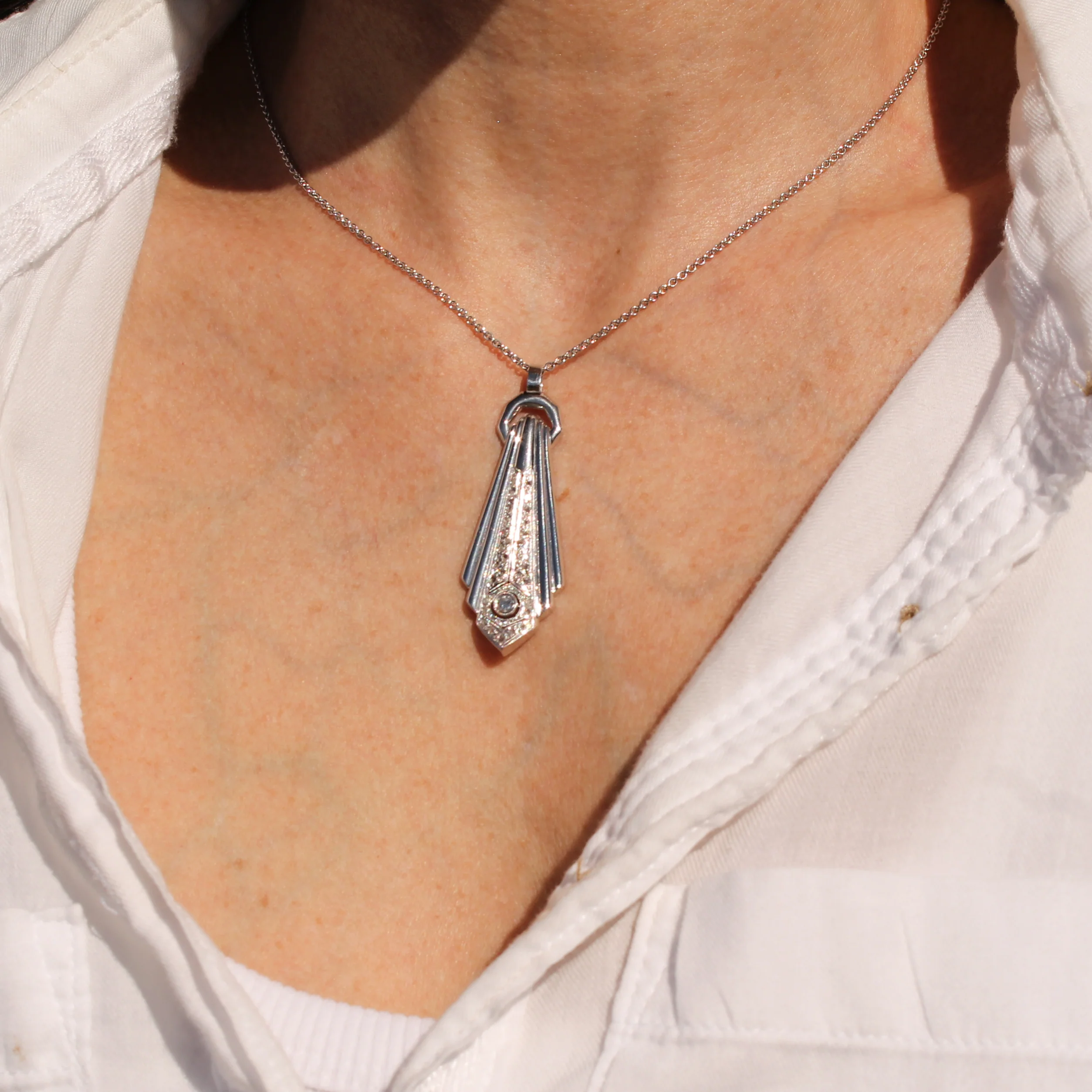 Art Deco Diamond Pendant, circa 1940 - Image 6