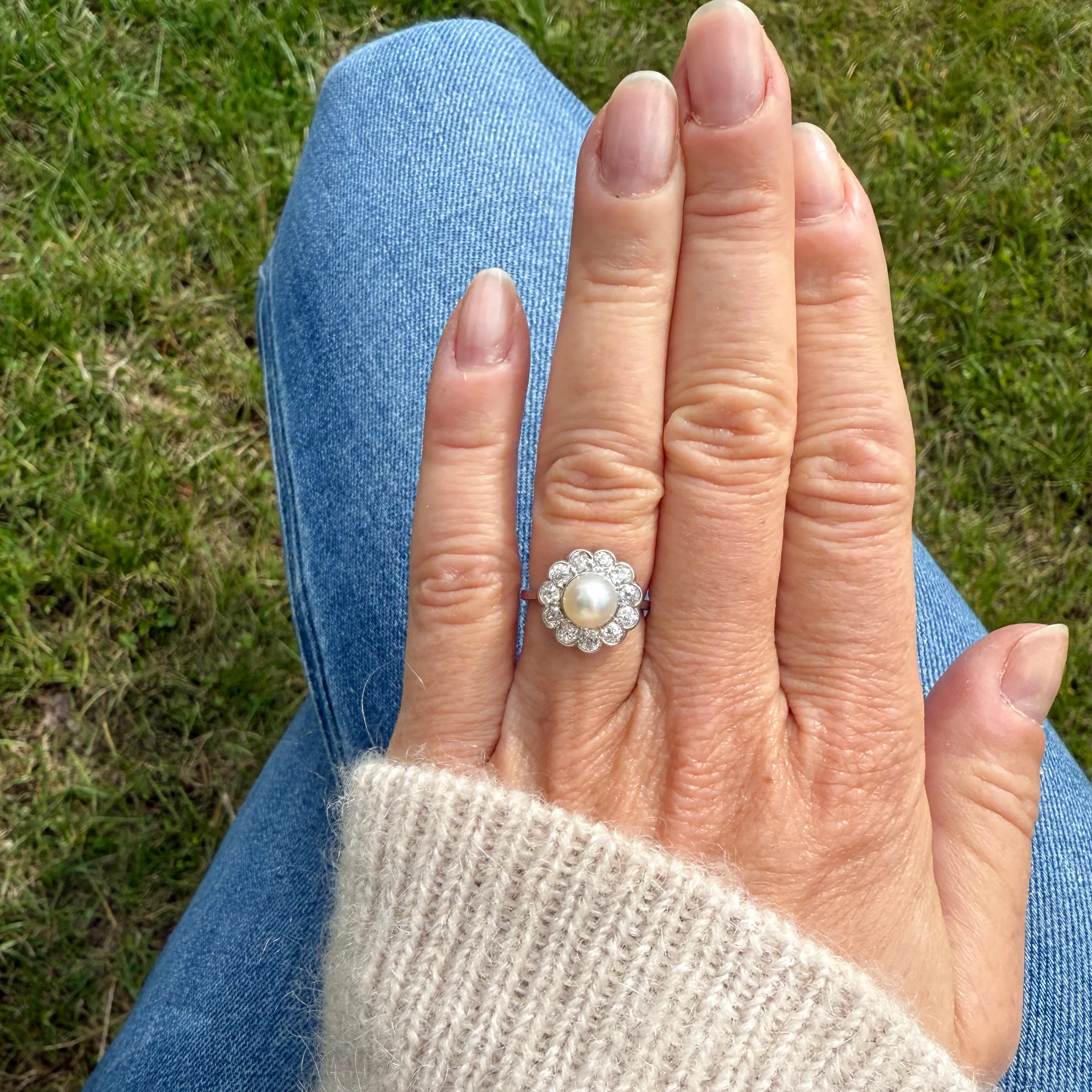 Art Deco Natural Pearl & 0.88 Carat Old Cut Diamond Cluster Ring, circa 1925 - Image 6