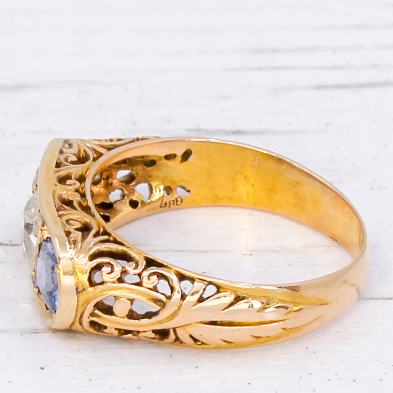 Art Nouveau 0.90 Carat Old Cut Diamond & 1.30 Carat Sapphire Ring, circa 1915 - Image 4