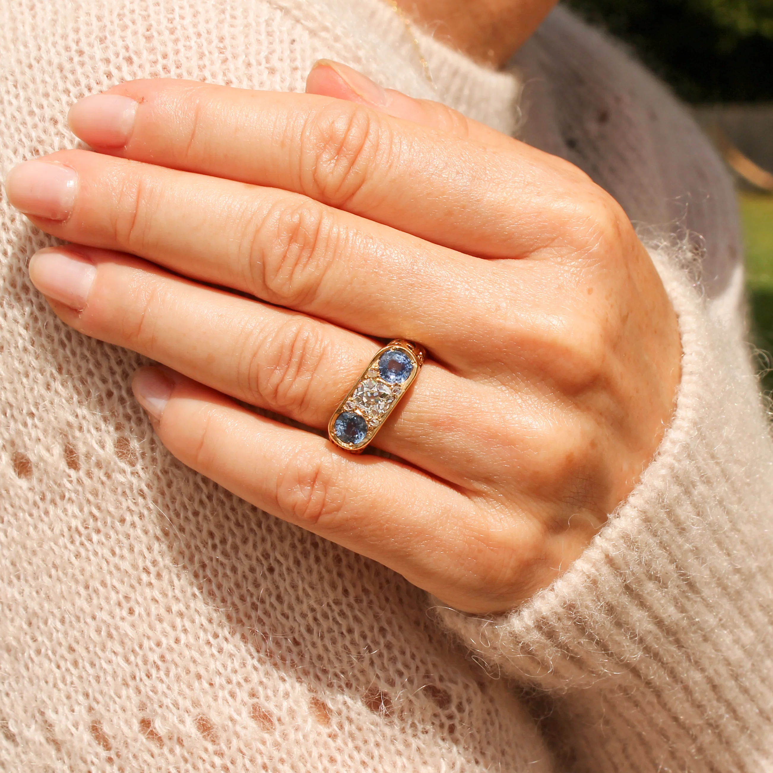 Art Nouveau 0.90 Carat Old Cut Diamond & 1.30 Carat Sapphire Ring, circa 1915 - Image 7