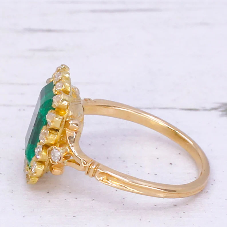 Art Nouveau 2.80 Carat Colombian Emerald & Old Cut Diamond Ring, circa 1900 - Image 4