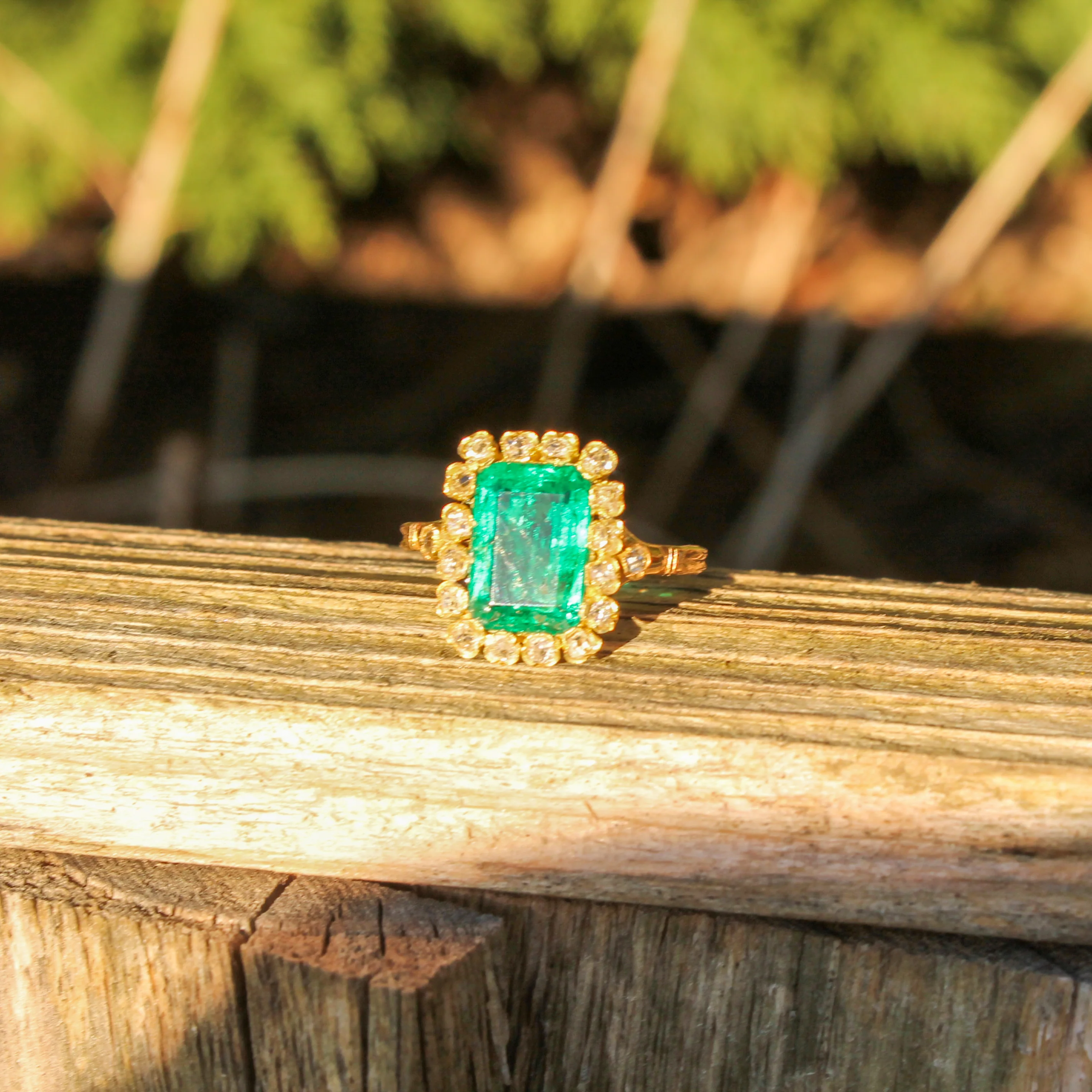 Art Nouveau 2.80 Carat Colombian Emerald & Old Cut Diamond Ring, circa 1900 - Image 8