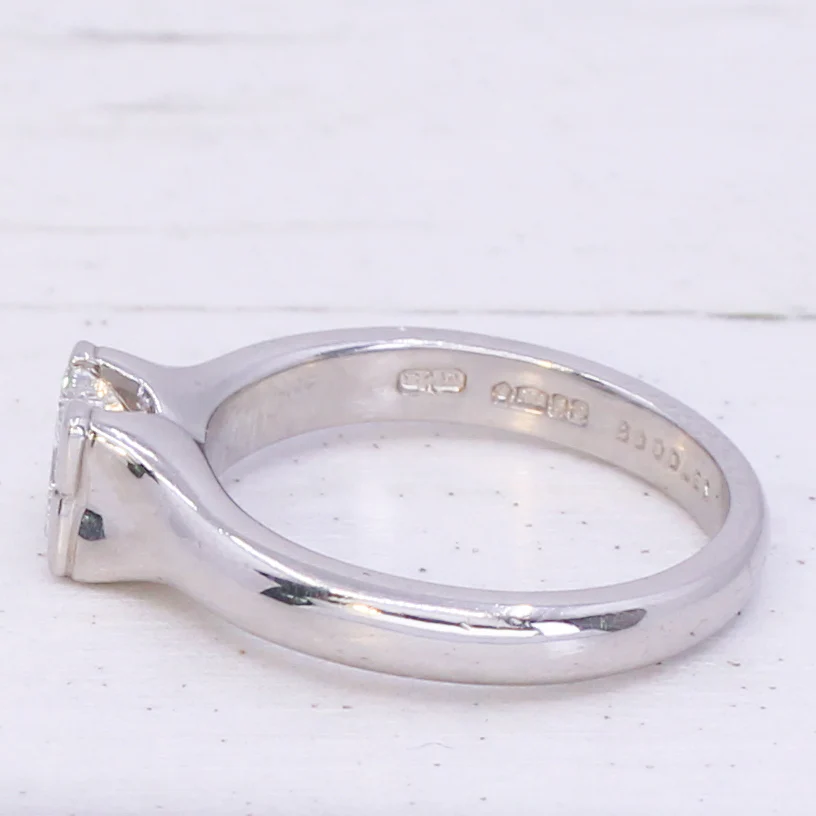 BOODLES 0.70 Carat Special Cut Diamond Engagement Ring, dated 2001 - Image 5