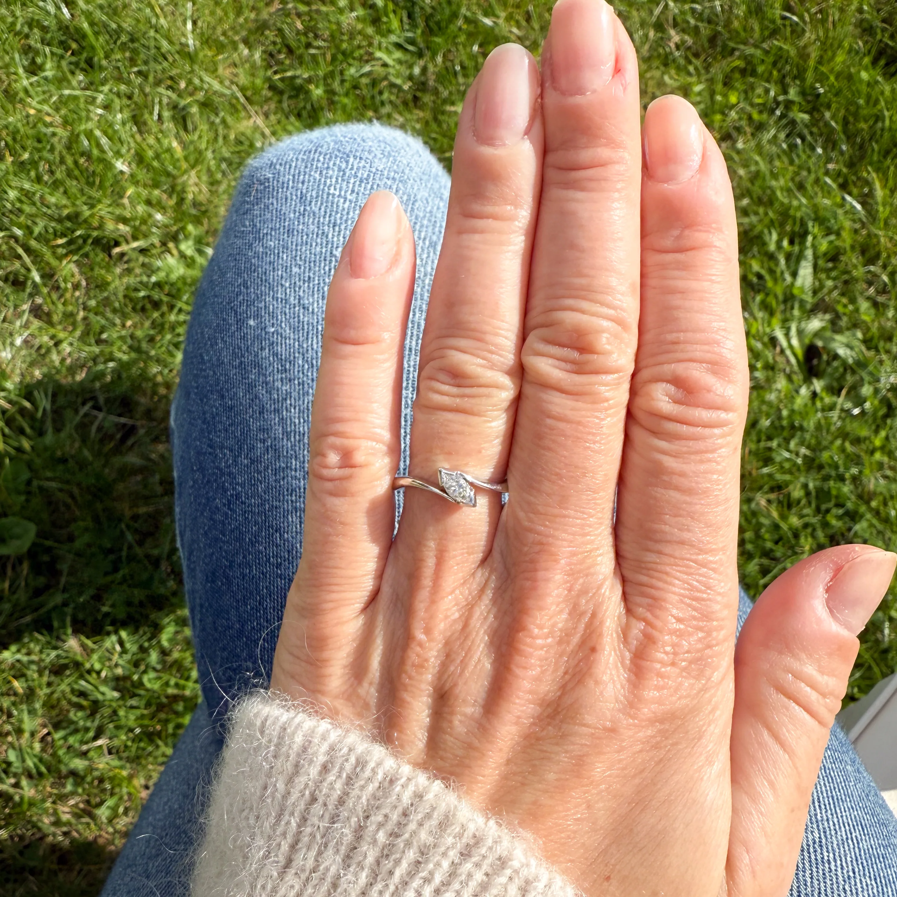 Contemporary 0.30 Carat Marquise Cut Diamond Solitaire Ring, dated 2002 - Image 7