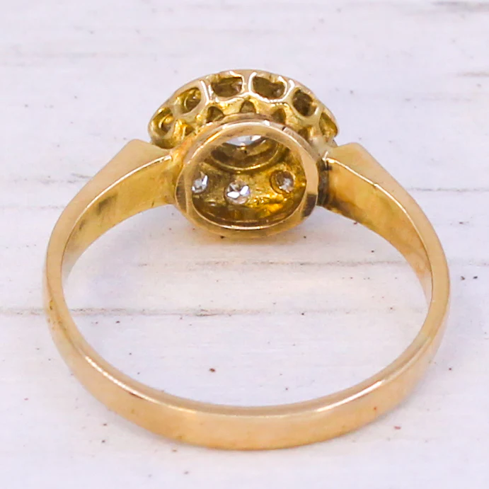 Edwardian 0.31 Carat Old Cut Diamond Cluster Ring, circa 1910 - Image 4