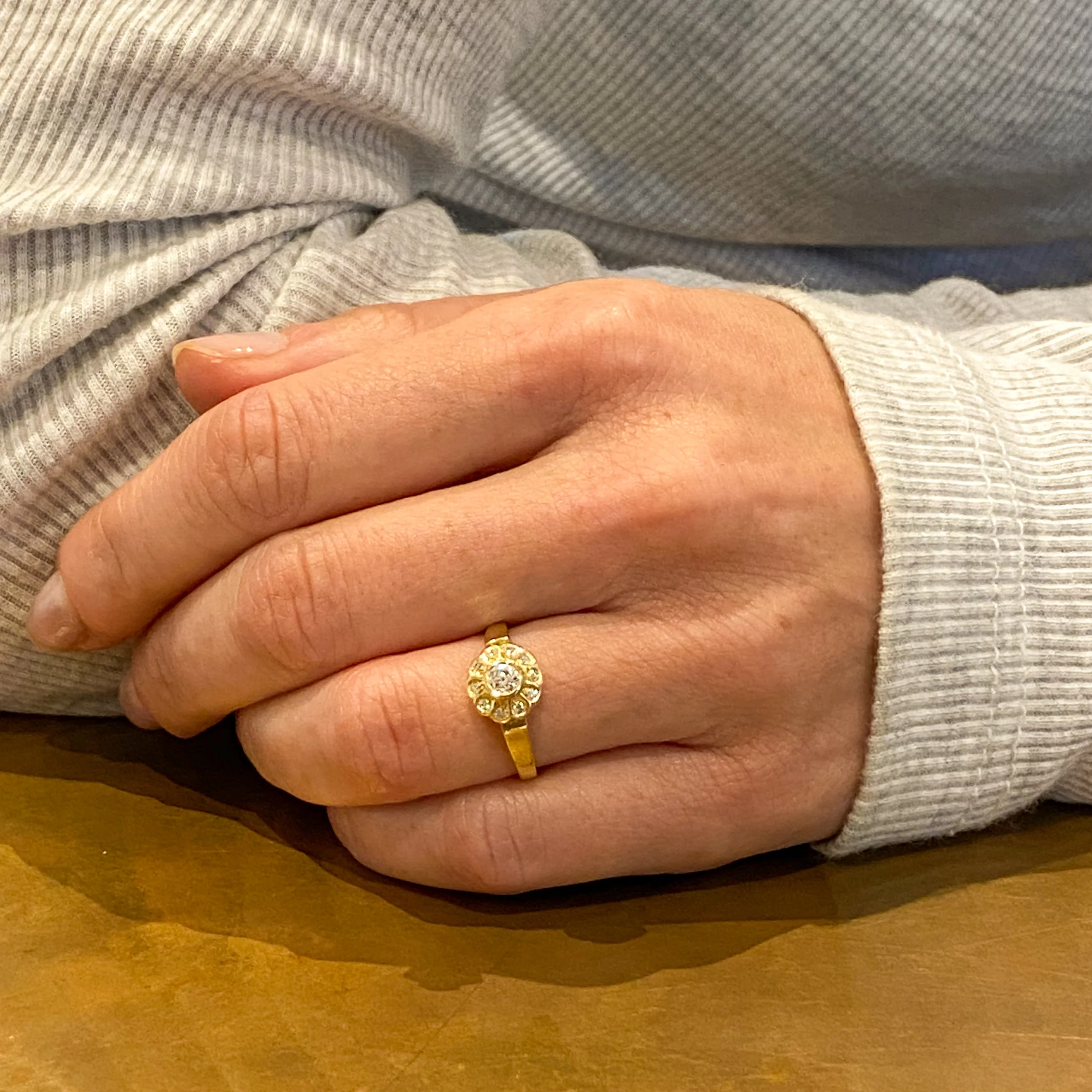 Edwardian 0.31 Carat Old Cut Diamond Cluster Ring, circa 1910 - Image 6
