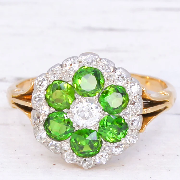 Edwardian 1.31 Carat Demantoid Garnet & Diamond Cluster Ring, circa 1905 - Image 3