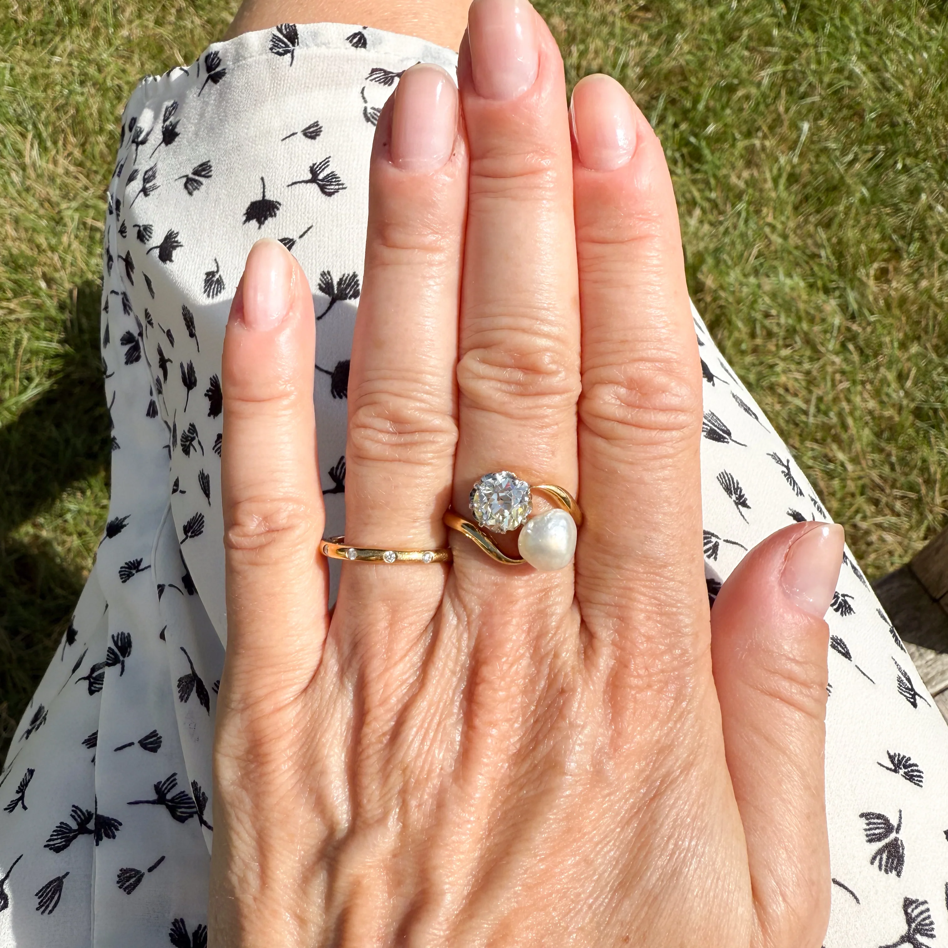Edwardian 1.35 Carat Old Cut Diamond & Natural Pearl Crossover Ring, circa 1910 - Image 7