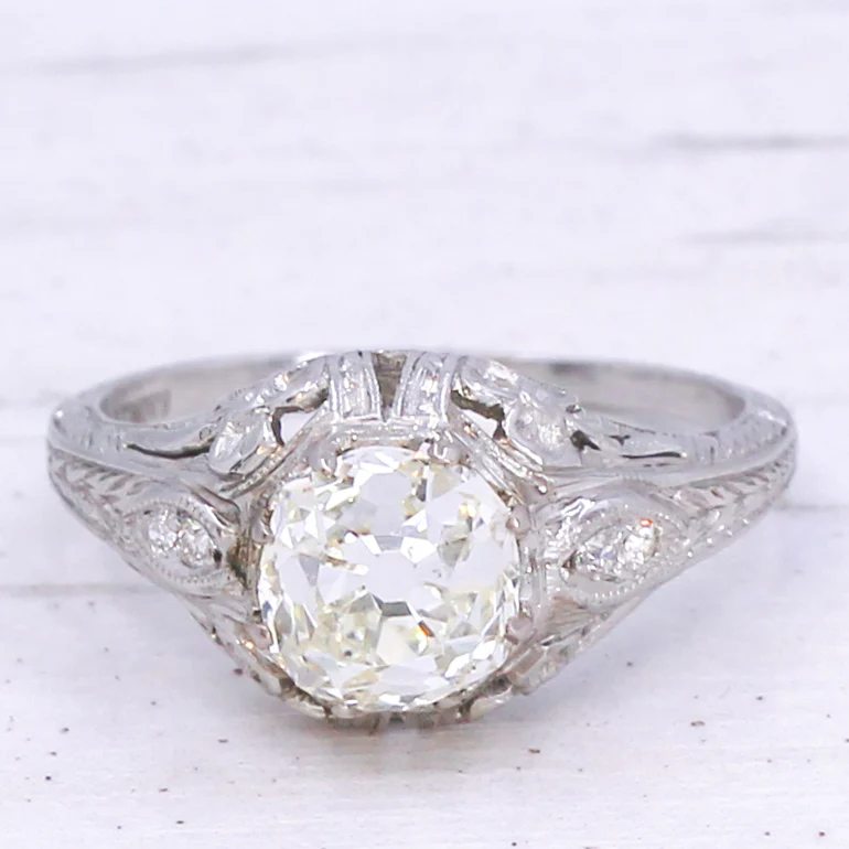 Edwardian 1.85 Carat Old Cut Diamond Engagement Ring, circa 1910 - Image 3