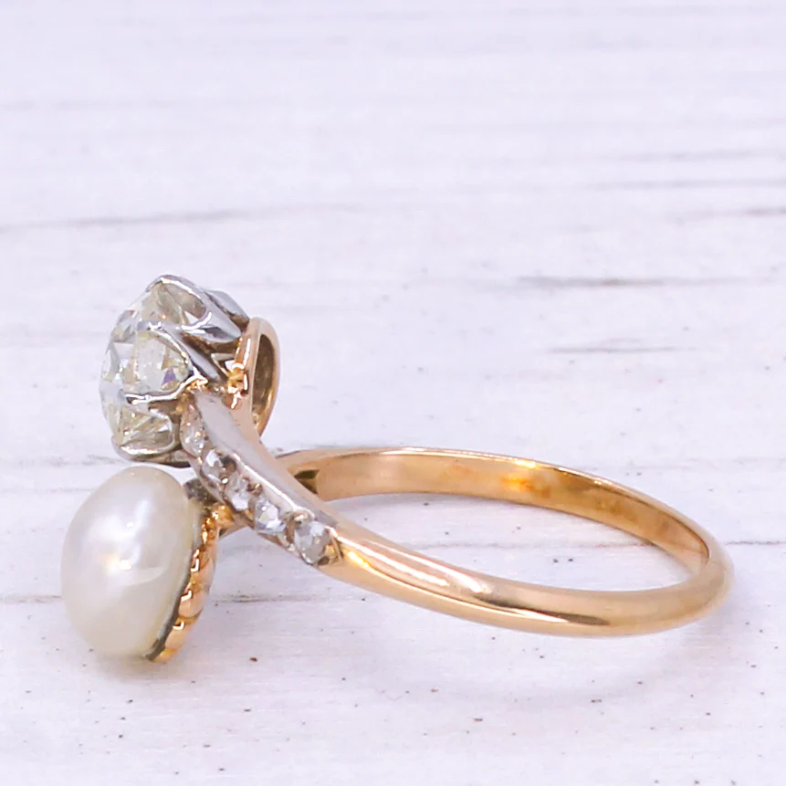 Edwardian 1.00 Carat Old Cut Diamond & Natural Pearl Crossover Ring, circa 1910 - Image 5