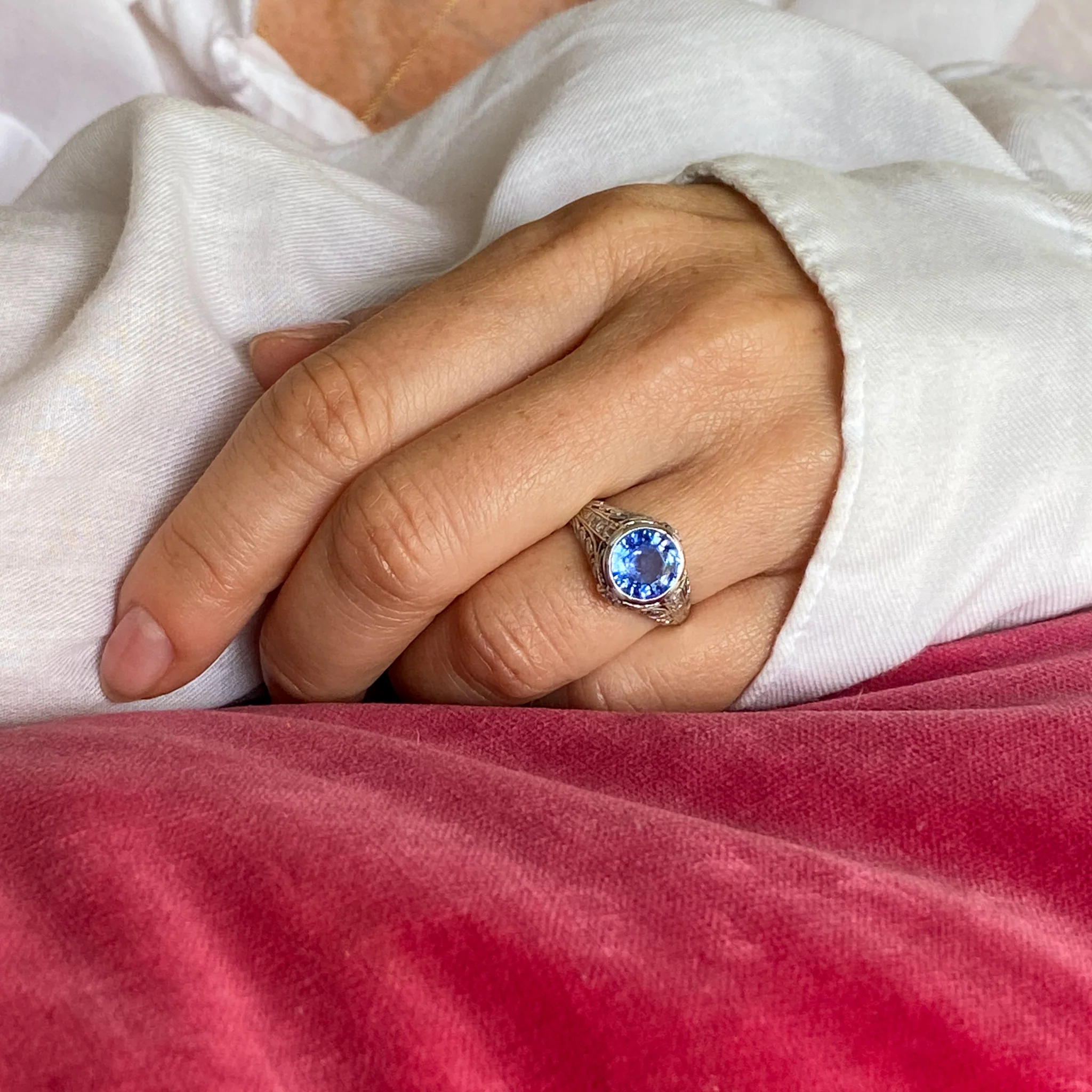 Edwardian 2.14 Carat Sapphire Solitarie Ring, circa 1910 - Image 6