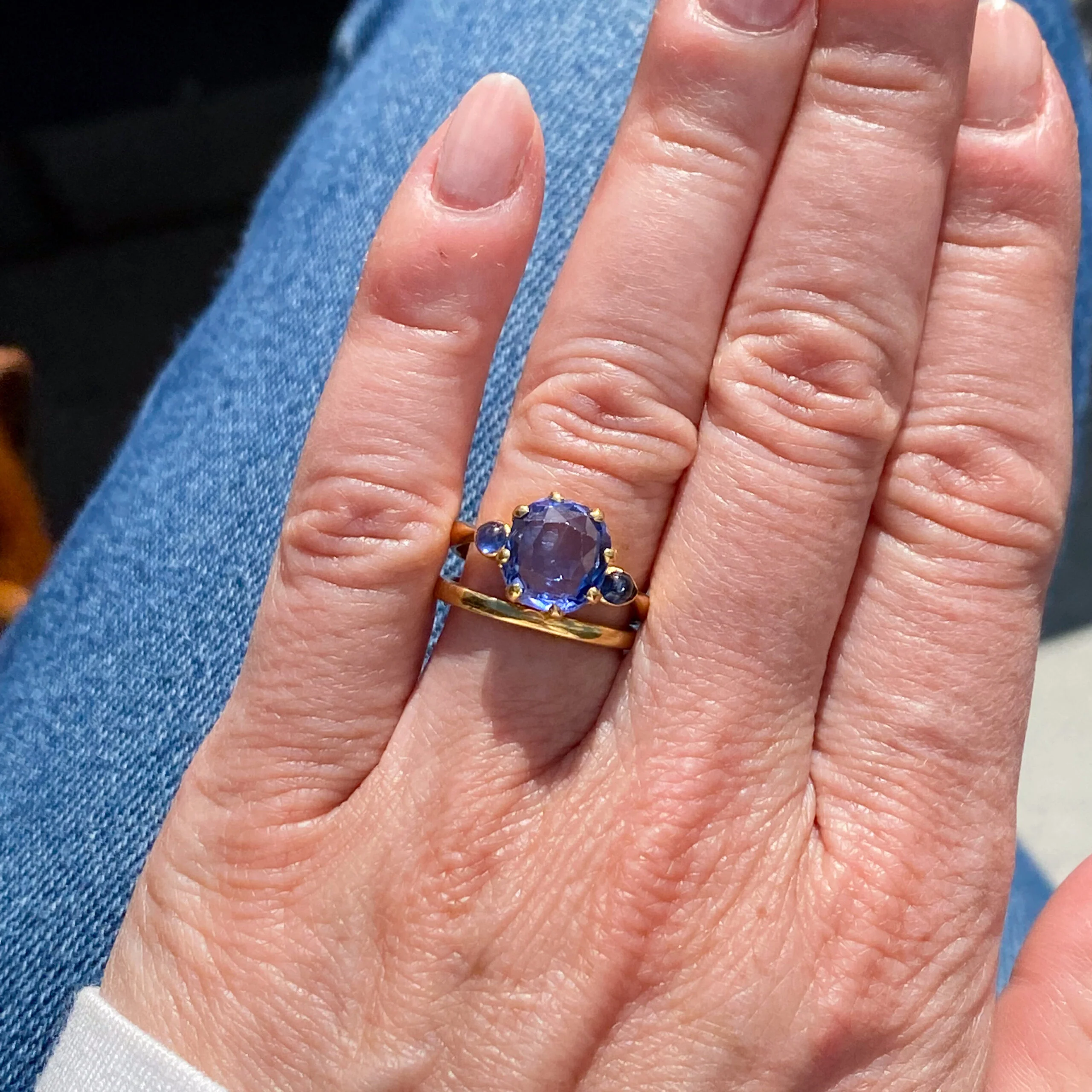 Edwardian 3.52 Carat Ceylon Sapphire Ring, dated 1912 - Image 9