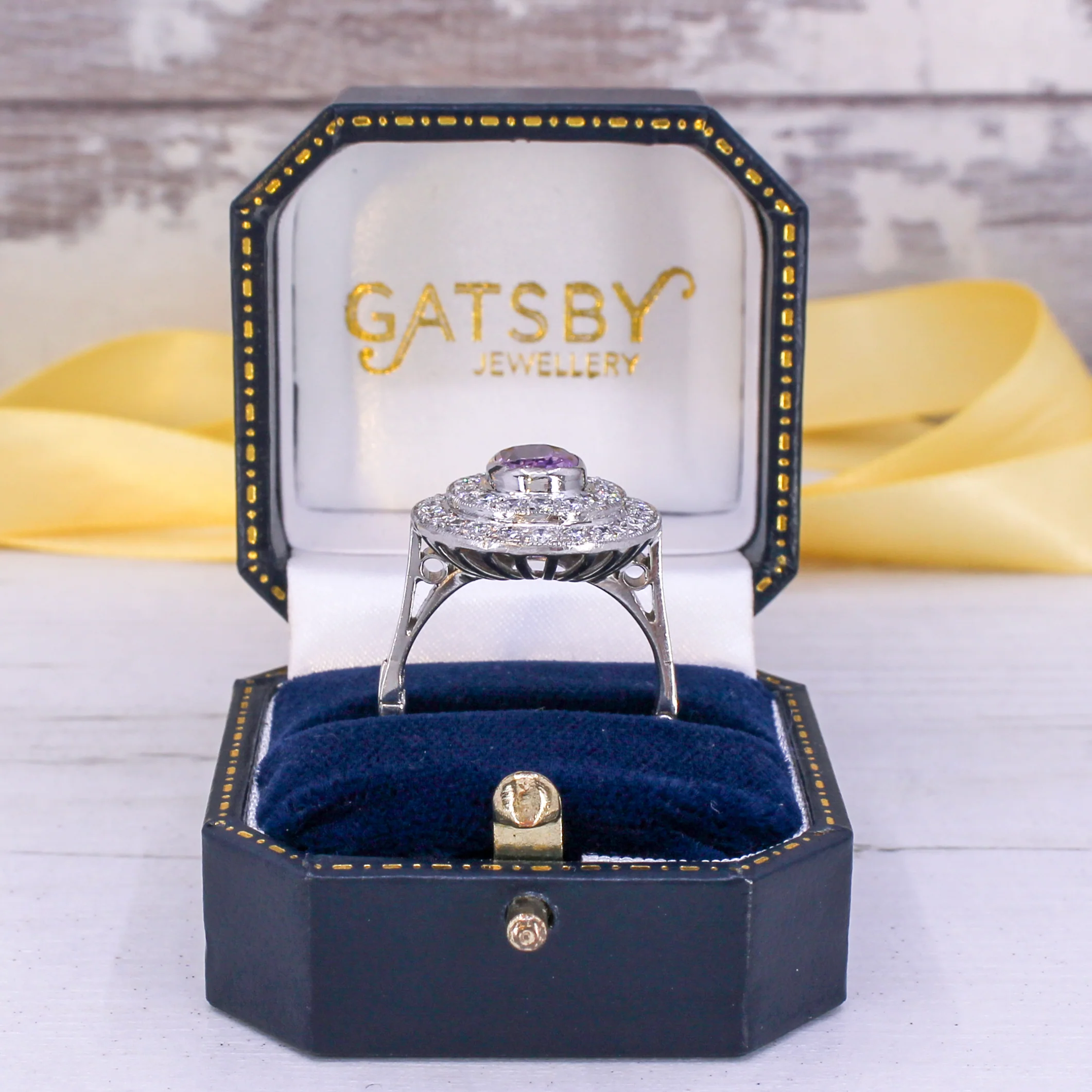 Late 20th Century 2.80 Carat Ceylon Purple Sapphire & Diamond Ring, circa 1970 - Image 10