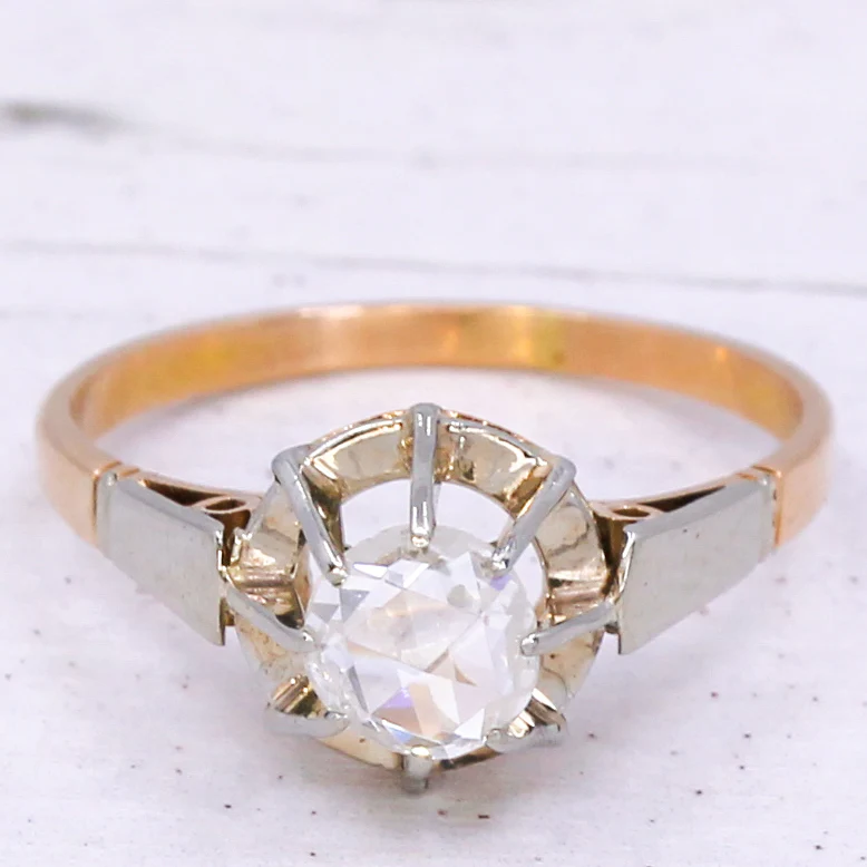 Mid Century 0.35 Carat Rose Cut Diamond Solitaire Ring, circa 1950 - Image 3