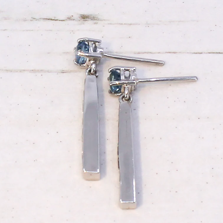 Mid Century 0.54 Carat Aquamarine & Baguette Cut Diamond Drop Earrings, circa 1950 - Image 4