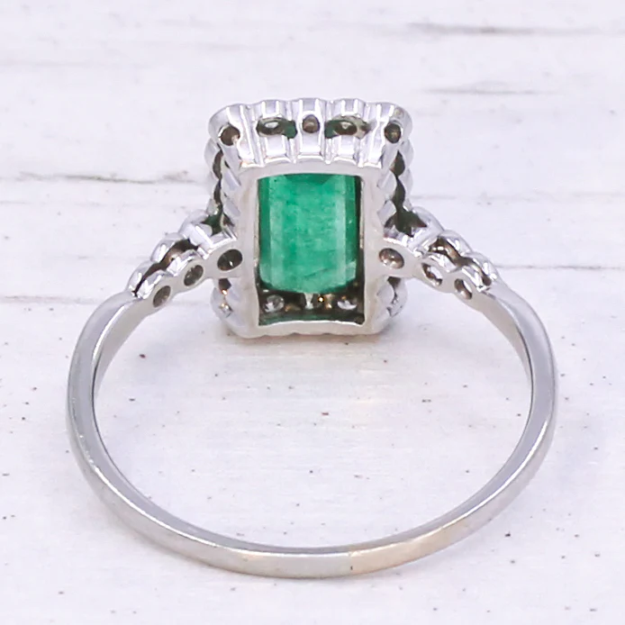 Mid Century 0.86 Carat Emerald & Diamond Cluster Ring, circa 1950 - Image 5