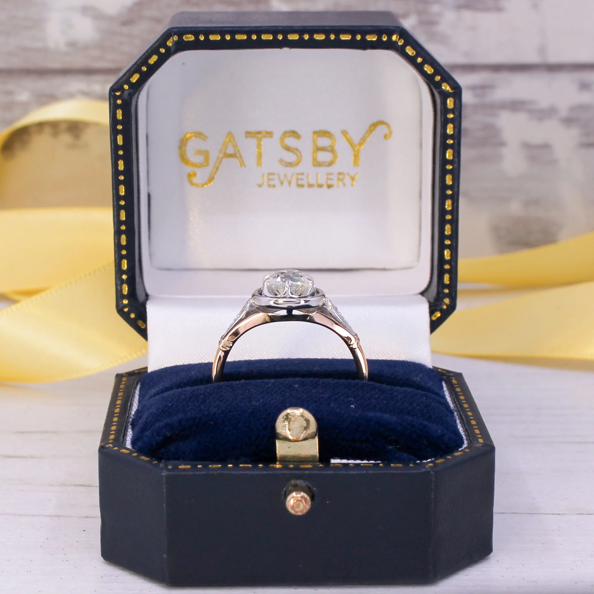 Mid Century 0.91 Carat Old Cut Diamond Engagement Ring, circa 1950 - Image 8