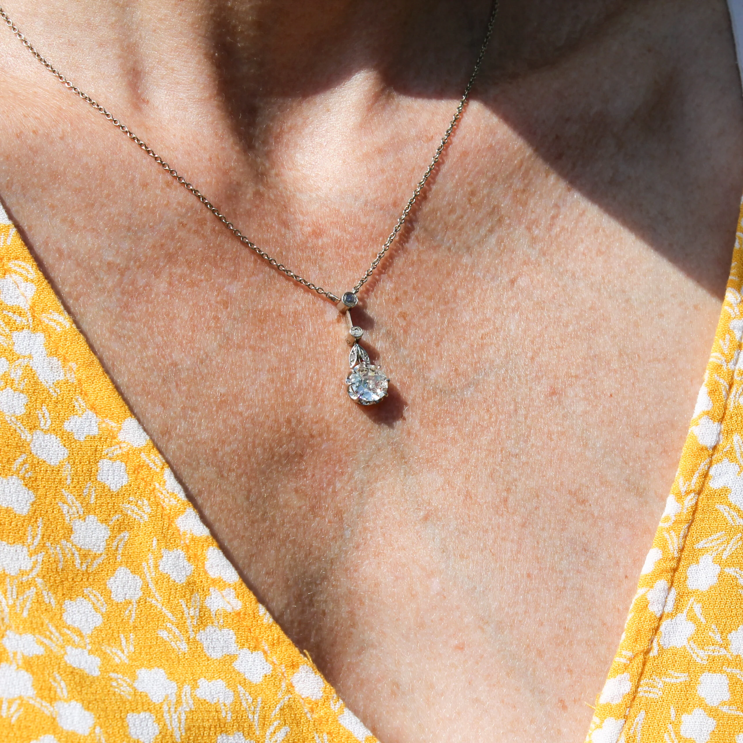 Mid Century 0.97 Carat Old Cut Diamond Pendant, circa 1950 - Image 3