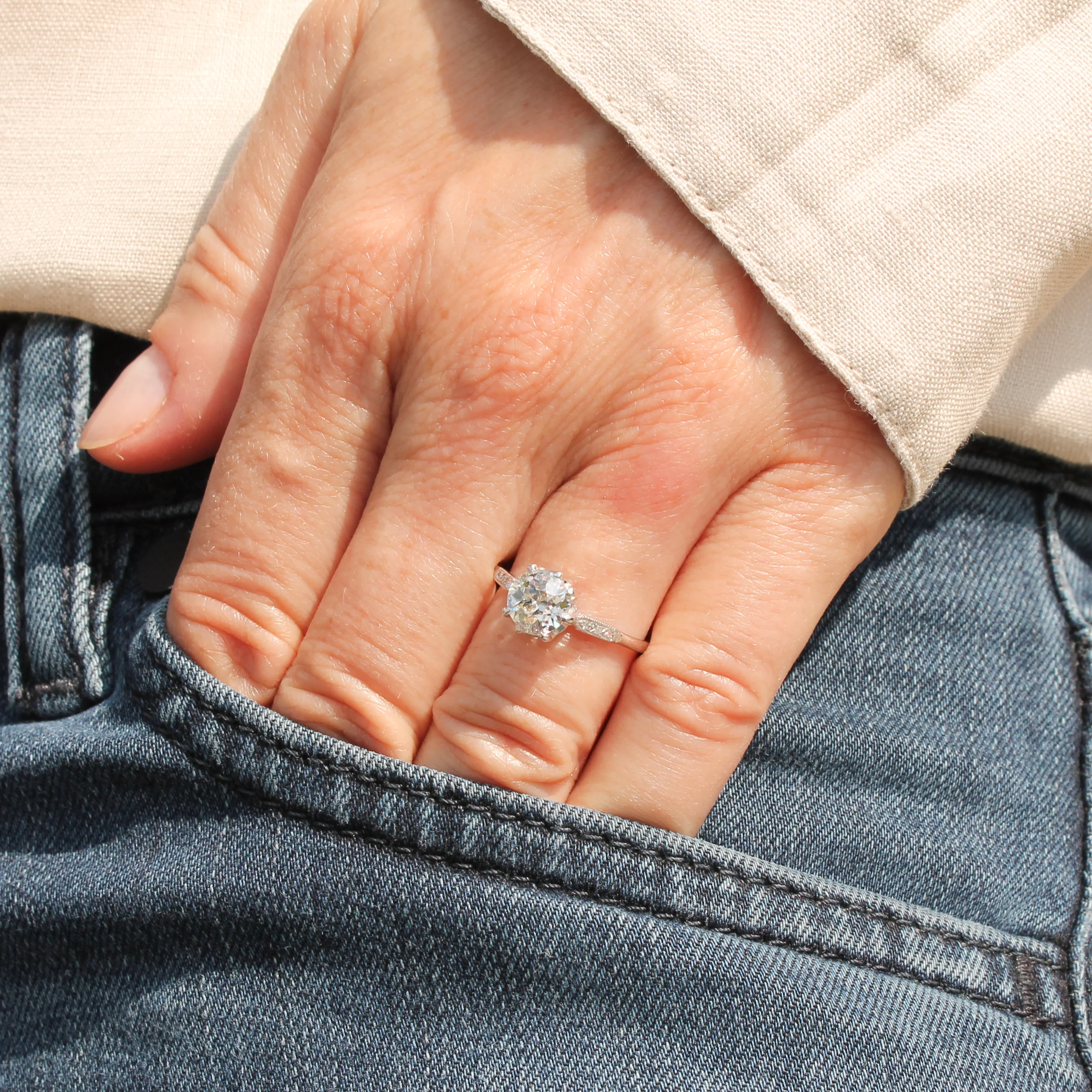 Mid Century 1.11 Carat Old Cut Diamond Engagement Ring, circa 1960 - Image 6