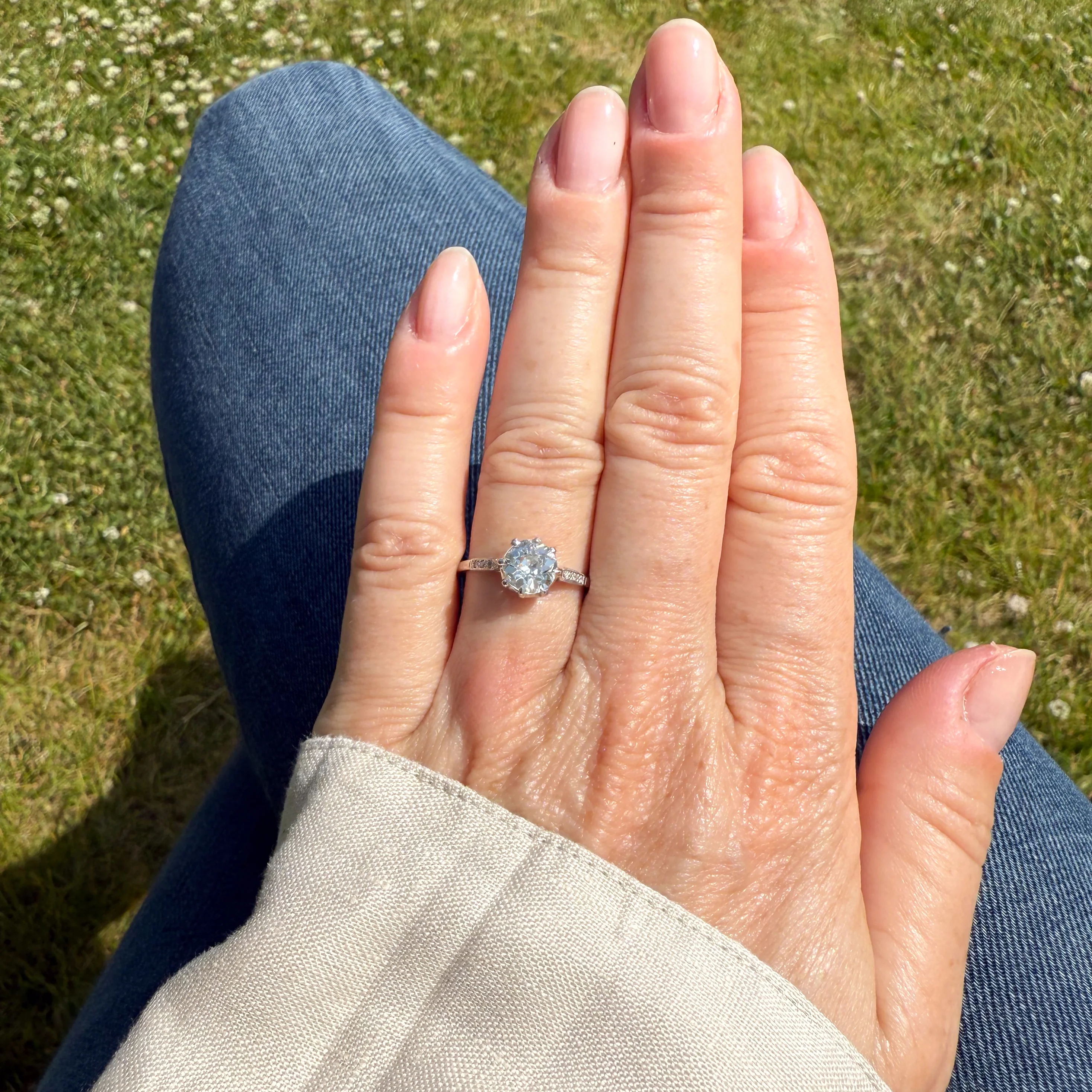 Mid Century 1.11 Carat Old Cut Diamond Engagement Ring, circa 1960 - Image 7