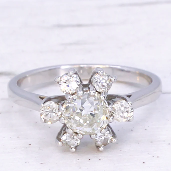 Mid Century 1.12 Carat Old Cut Diamond Cluster Ring, French, circa 1965 - Image 3