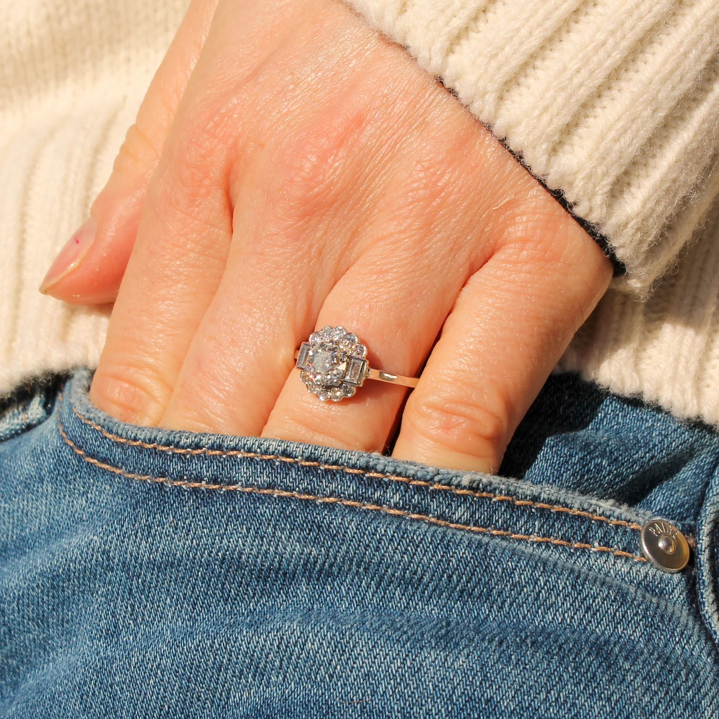 Mid Century 1.28 Carat Old Cut & Baguette Cut Diamond Cluster Ring, circa 1960 - Image 7