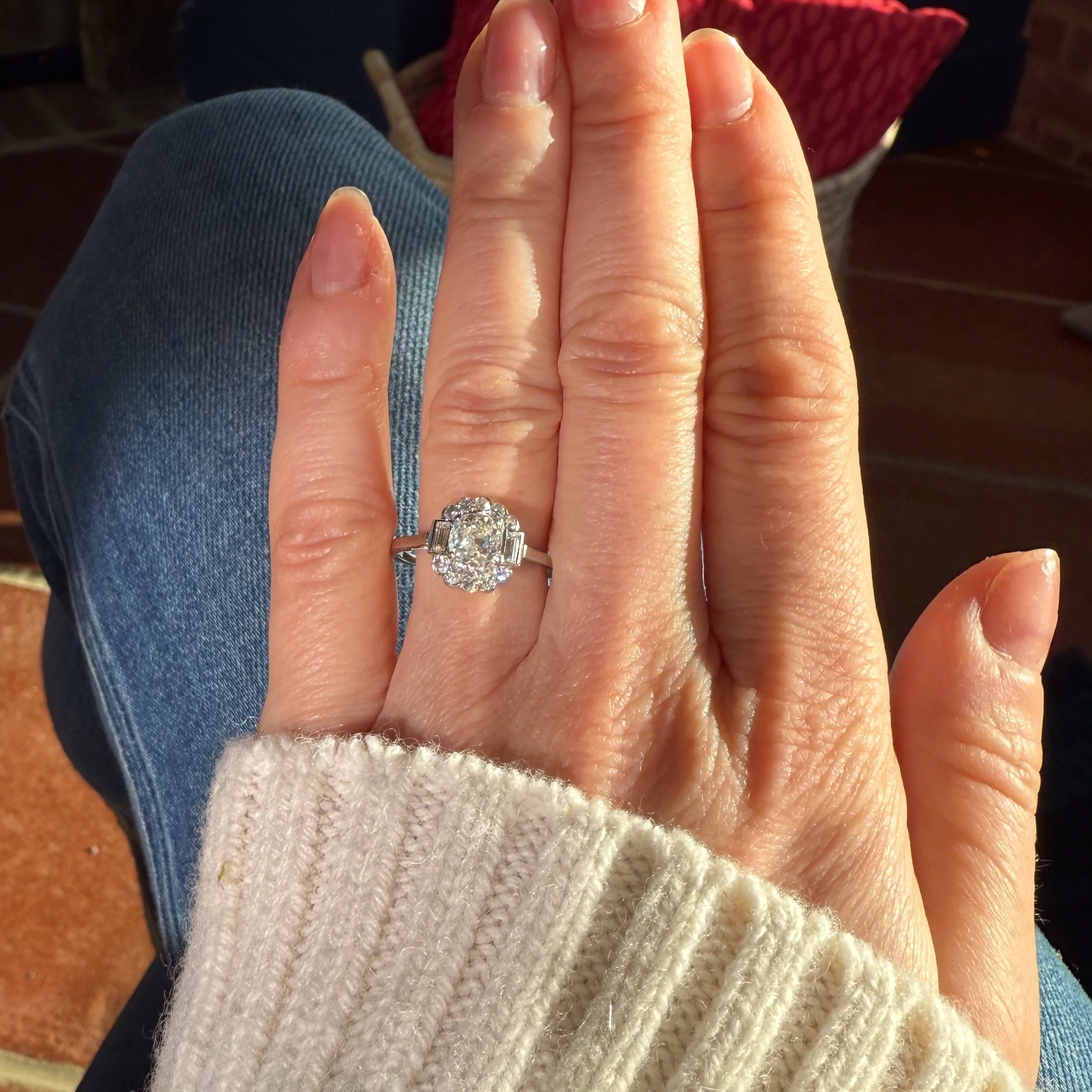 Mid Century 1.28 Carat Old Cut & Baguette Cut Diamond Cluster Ring, circa 1960 - Image 8