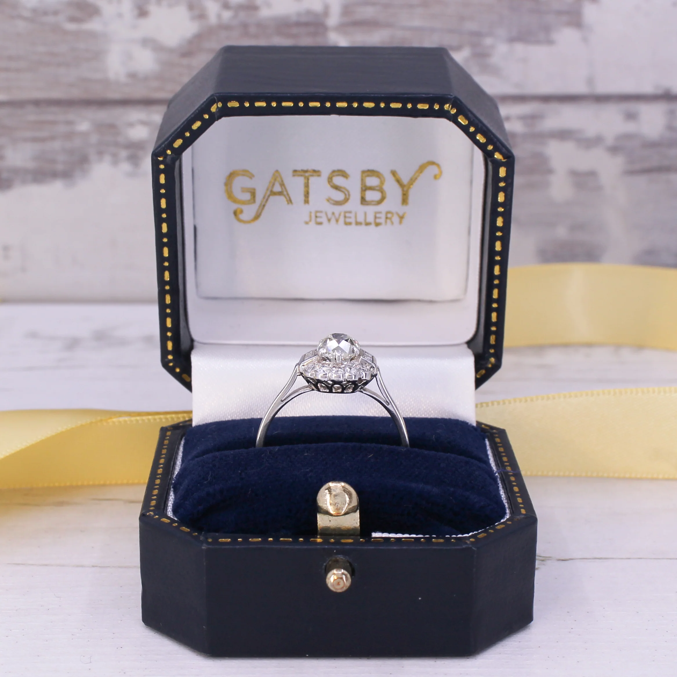 Mid Century 1.28 Carat Old Cut & Baguette Cut Diamond Cluster Ring, circa 1960 - Image 9