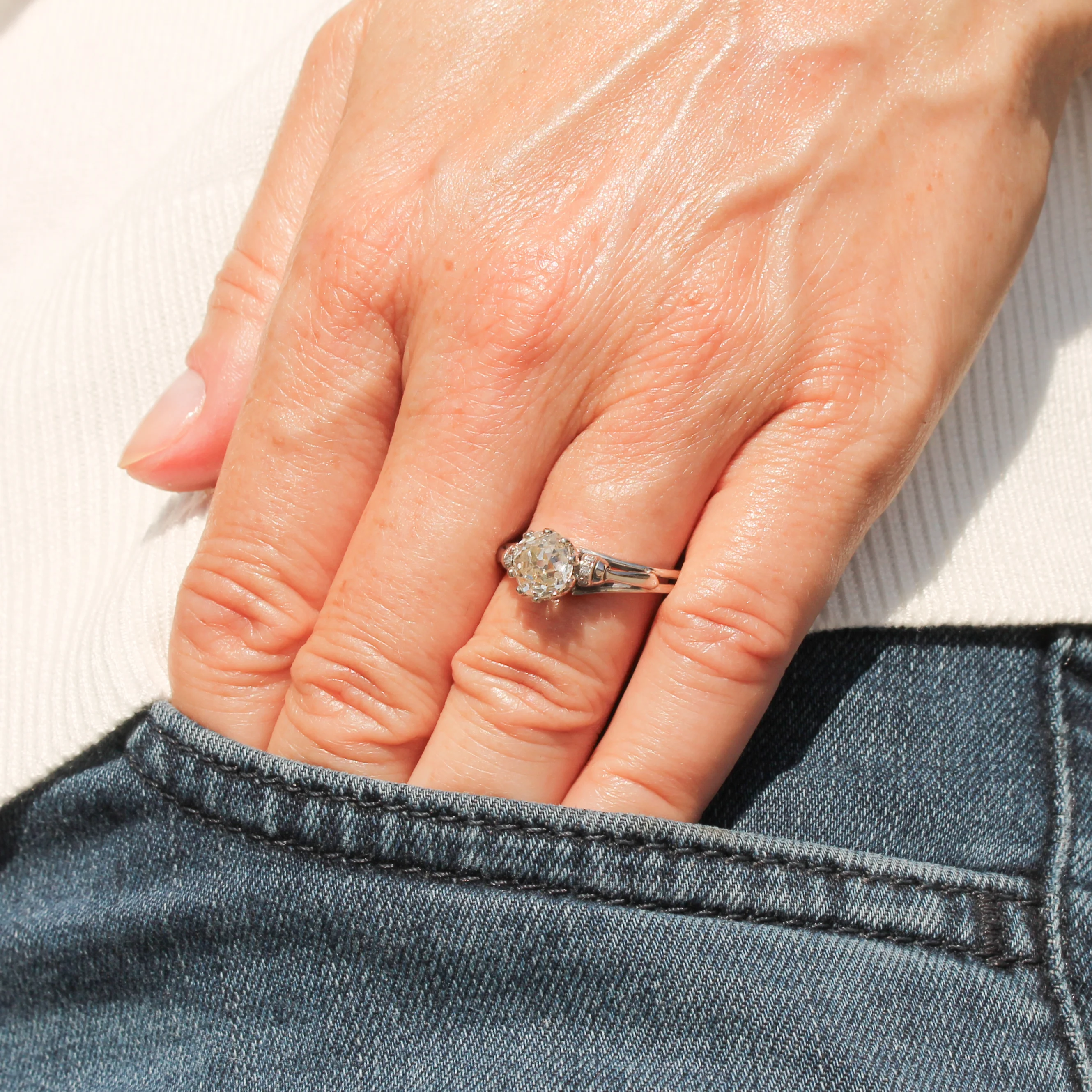 Mid Century 1.41 Carat Old Cut Diamond Engagement Ring, circa 1960 - Image 7