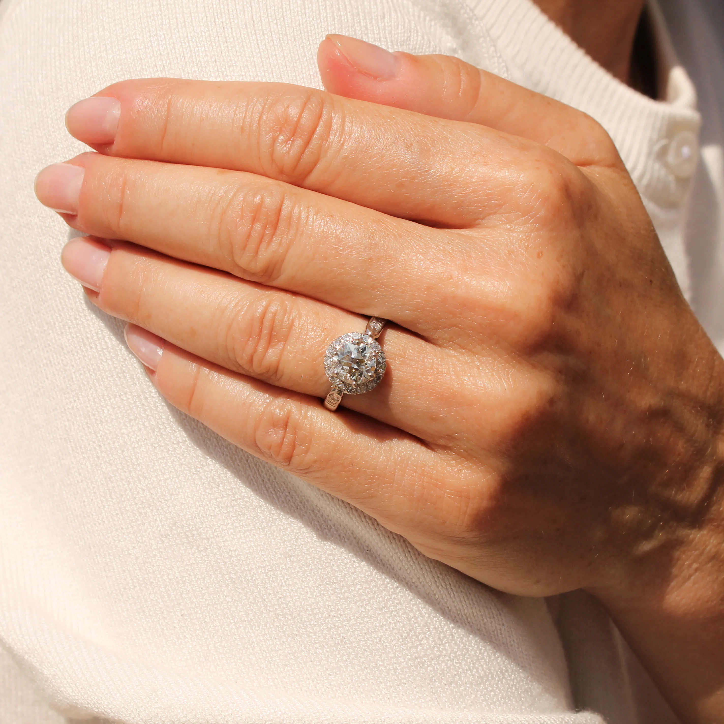 Mid Century 1.49 Carat Transitional Cut Diamond Cluster Ring, circa 1955 - Image 7