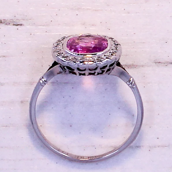 Mid Century 1.50 Carat Natural Pink Sapphire & Diamond Ring, circa 1950 - Image 6