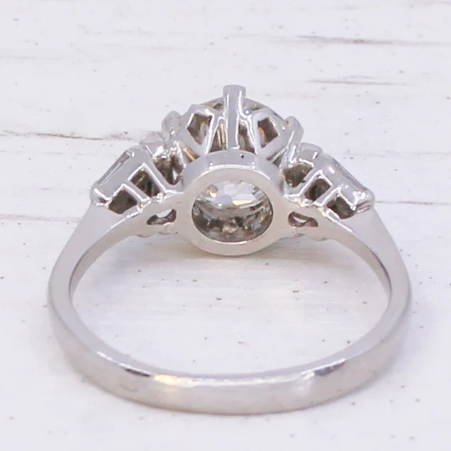 Mid Century 1.88 Carat Old Cut Diamond Engagement Ring, circa 1950 - Image 5