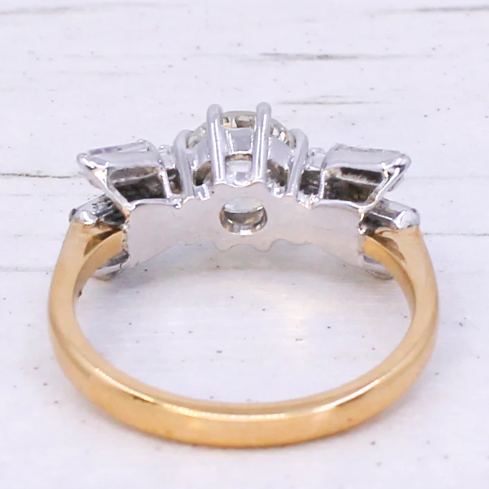 Mid Century 2.00 Carat Old Cut & Tapered Baguette Cut Diamond Ring, circa 1960 - Image 5