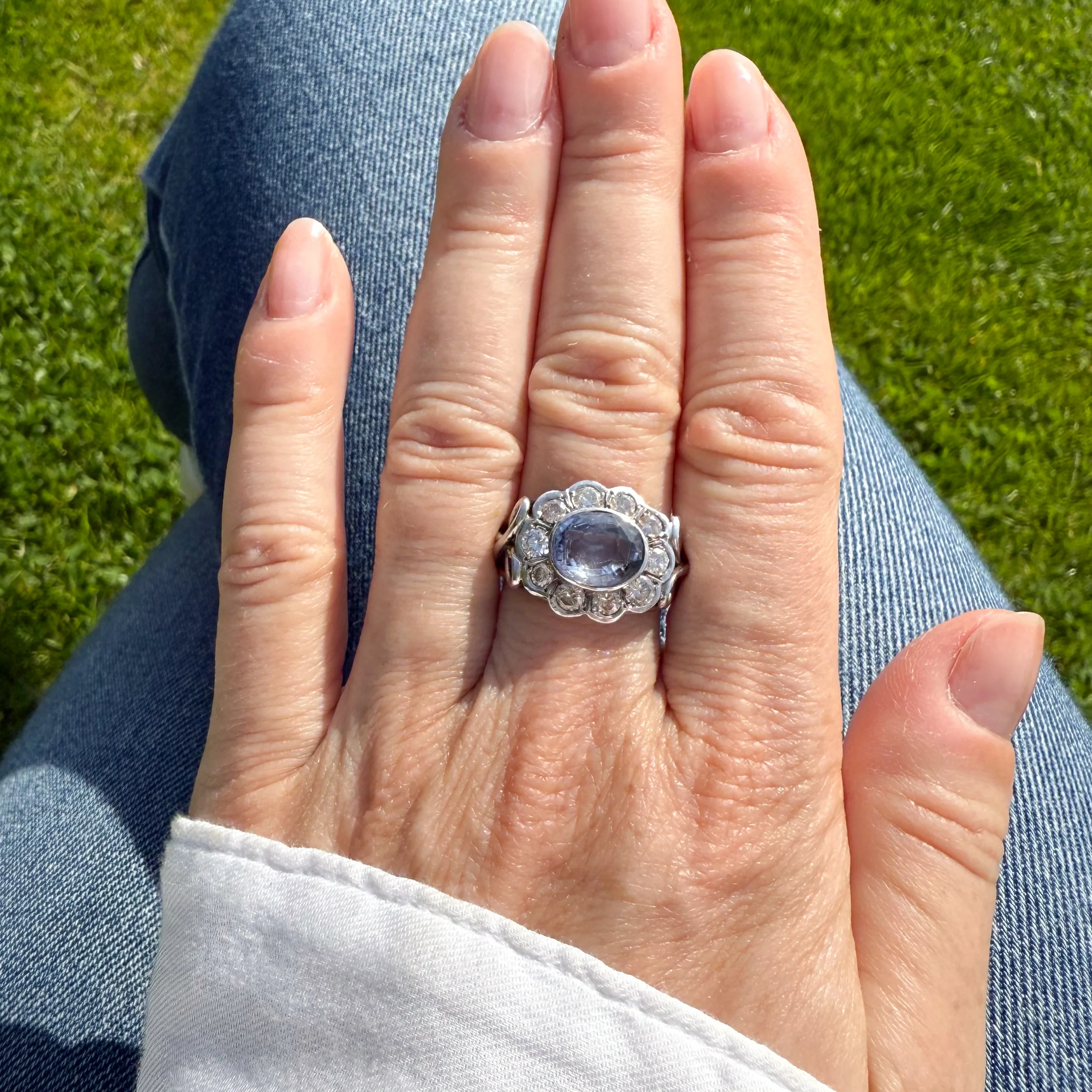 Mid Century 2.50 Carat Unheated Ceylon Sapphire & Diamond Cluster Ring, circa 1965 - Image 6