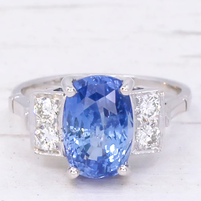 Mid Century 5.68 Carat Natural Ceylon Sapphire Ring, circa 1950 - Image 3