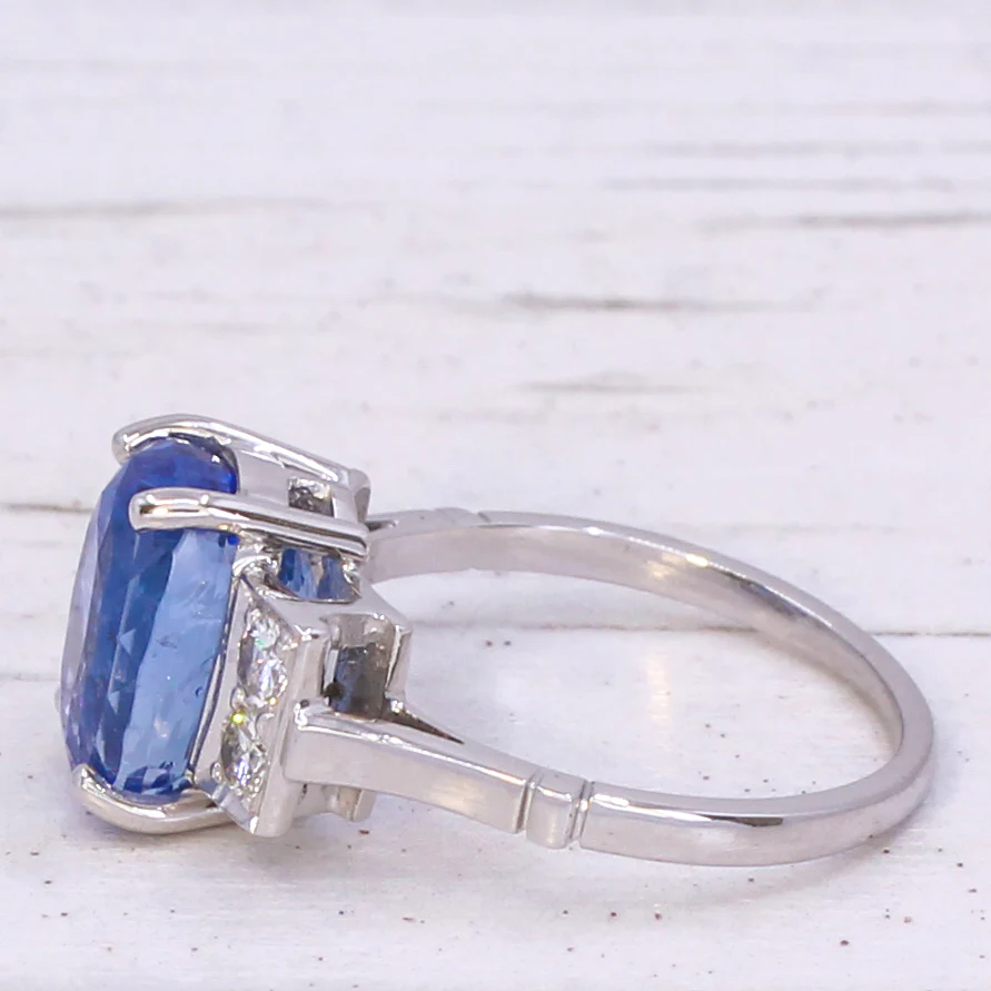 Mid Century 5.68 Carat Natural Ceylon Sapphire Ring, circa 1950 - Image 4