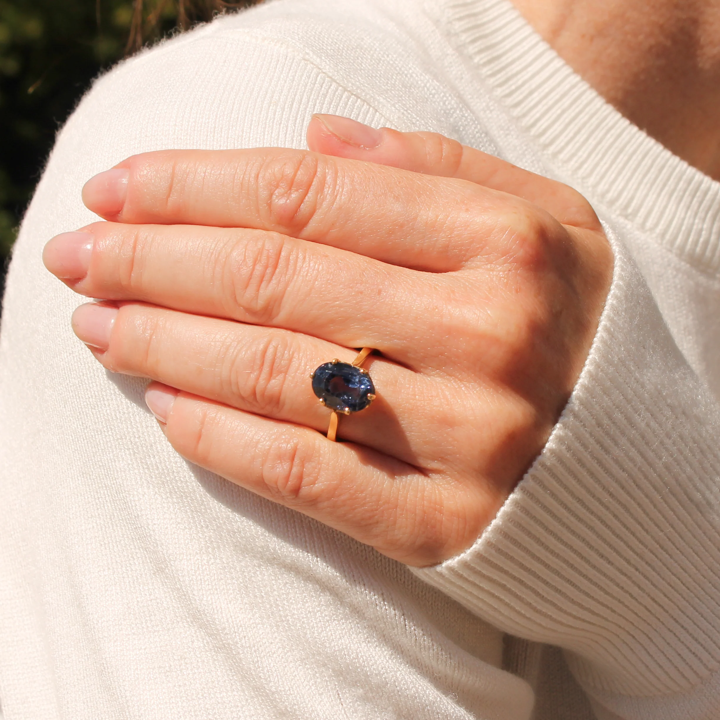 Mid Century 6.55 Carat Unheated Ceylon Sapphire Solitaire Ring, circa 1950 - Image 6