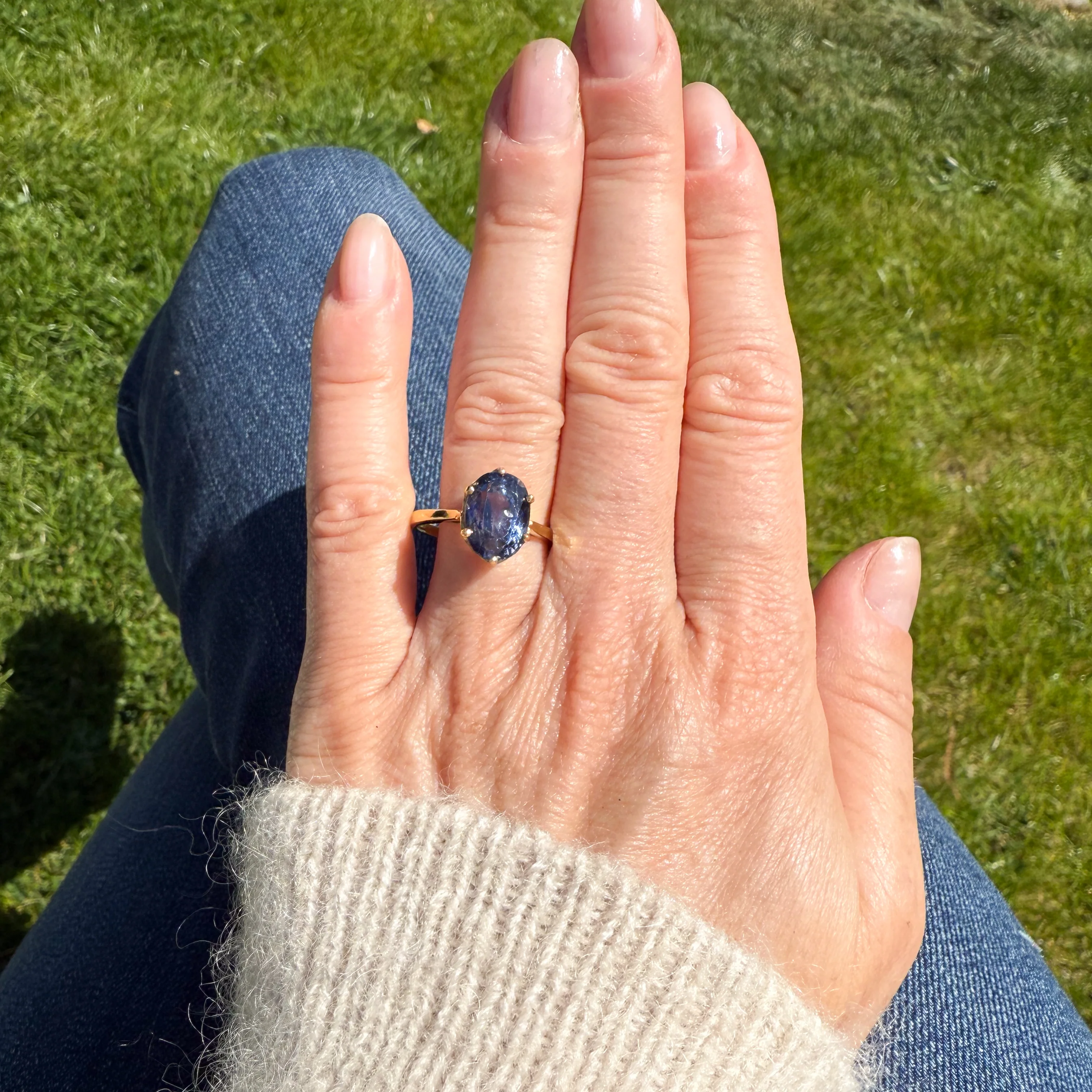Mid Century 6.55 Carat Unheated Ceylon Sapphire Solitaire Ring, circa 1950 - Image 7
