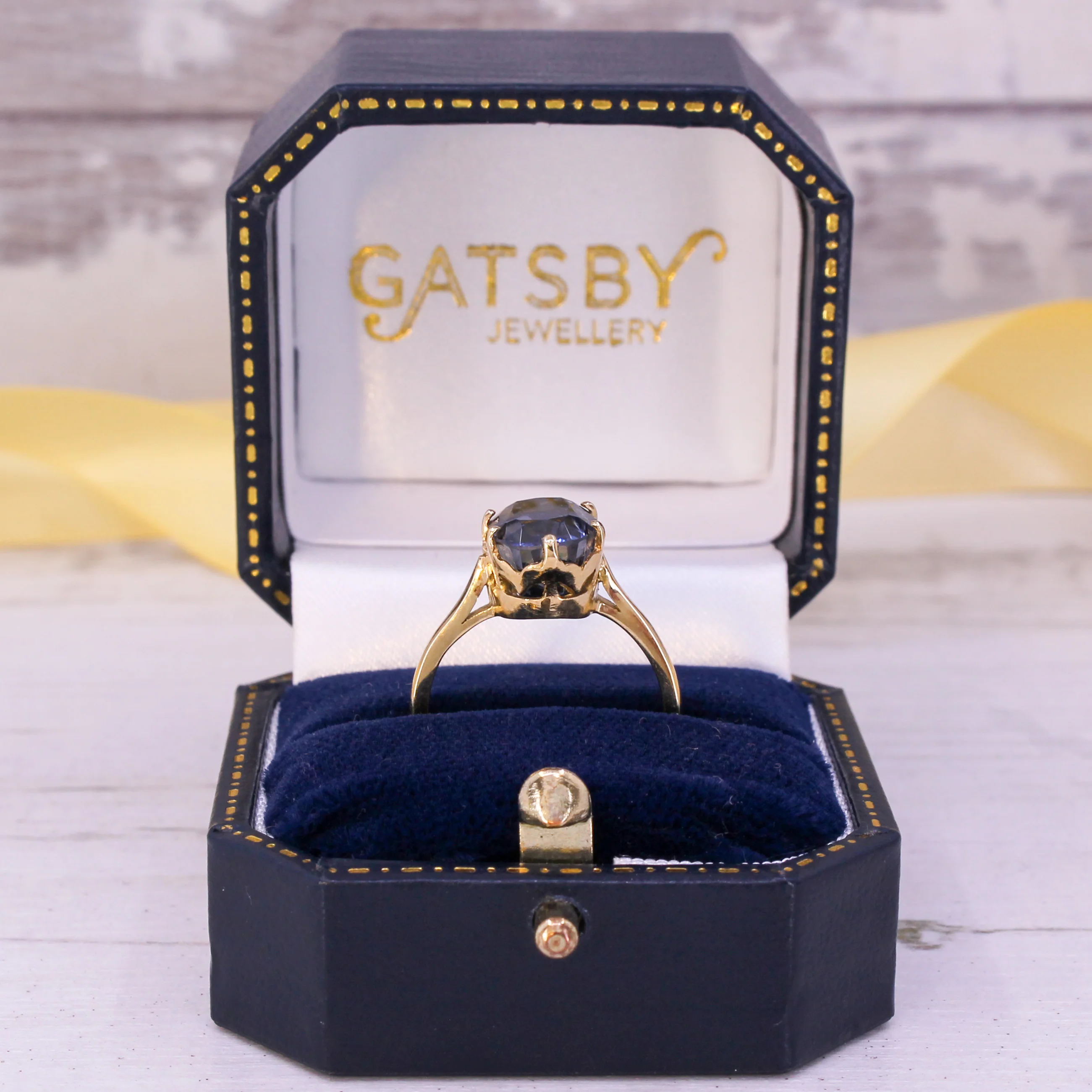 Mid Century 6.55 Carat Unheated Ceylon Sapphire Solitaire Ring, circa 1950 - Image 8