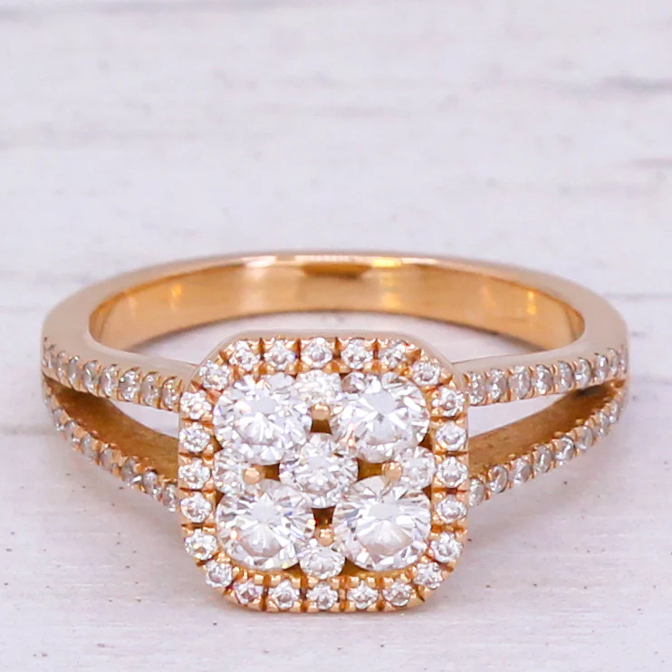 Modern 0.97 Carat Round Brilliant Cut Diamond Illusion Cluster Ring, 18k Rose Gold - Image 3