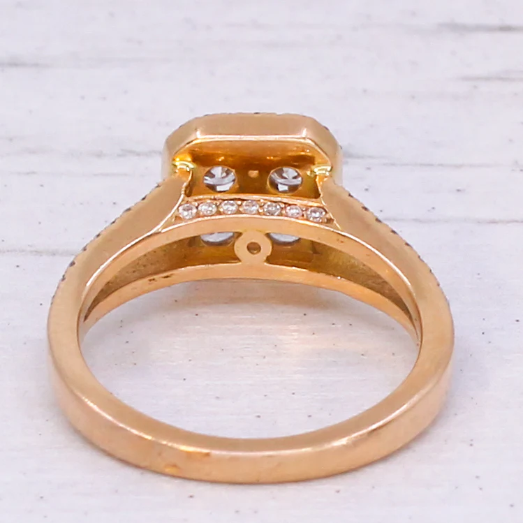 Modern 0.97 Carat Round Brilliant Cut Diamond Illusion Cluster Ring, 18k Rose Gold - Image 5