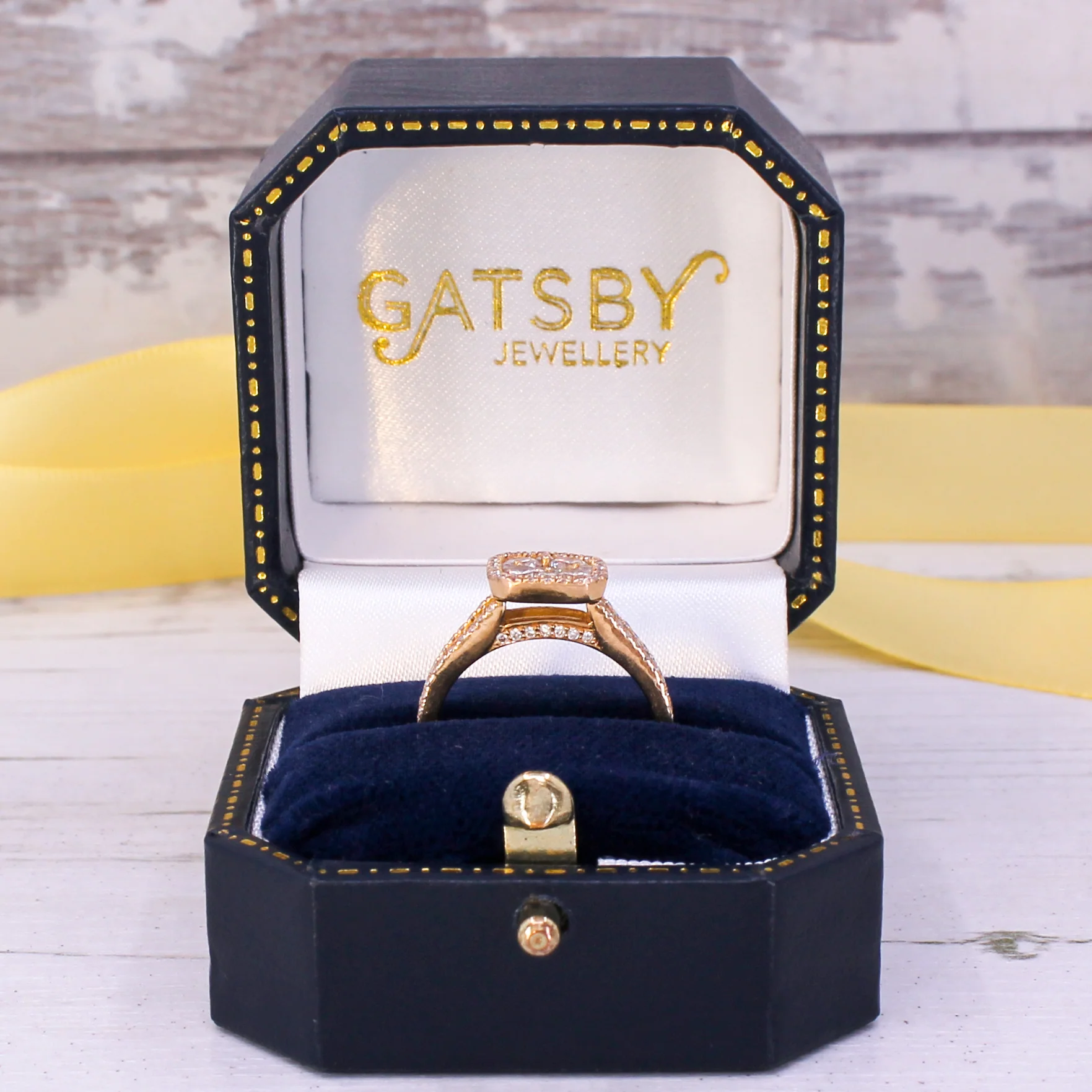 Modern 0.97 Carat Round Brilliant Cut Diamond Illusion Cluster Ring, 18k Rose Gold - Image 8