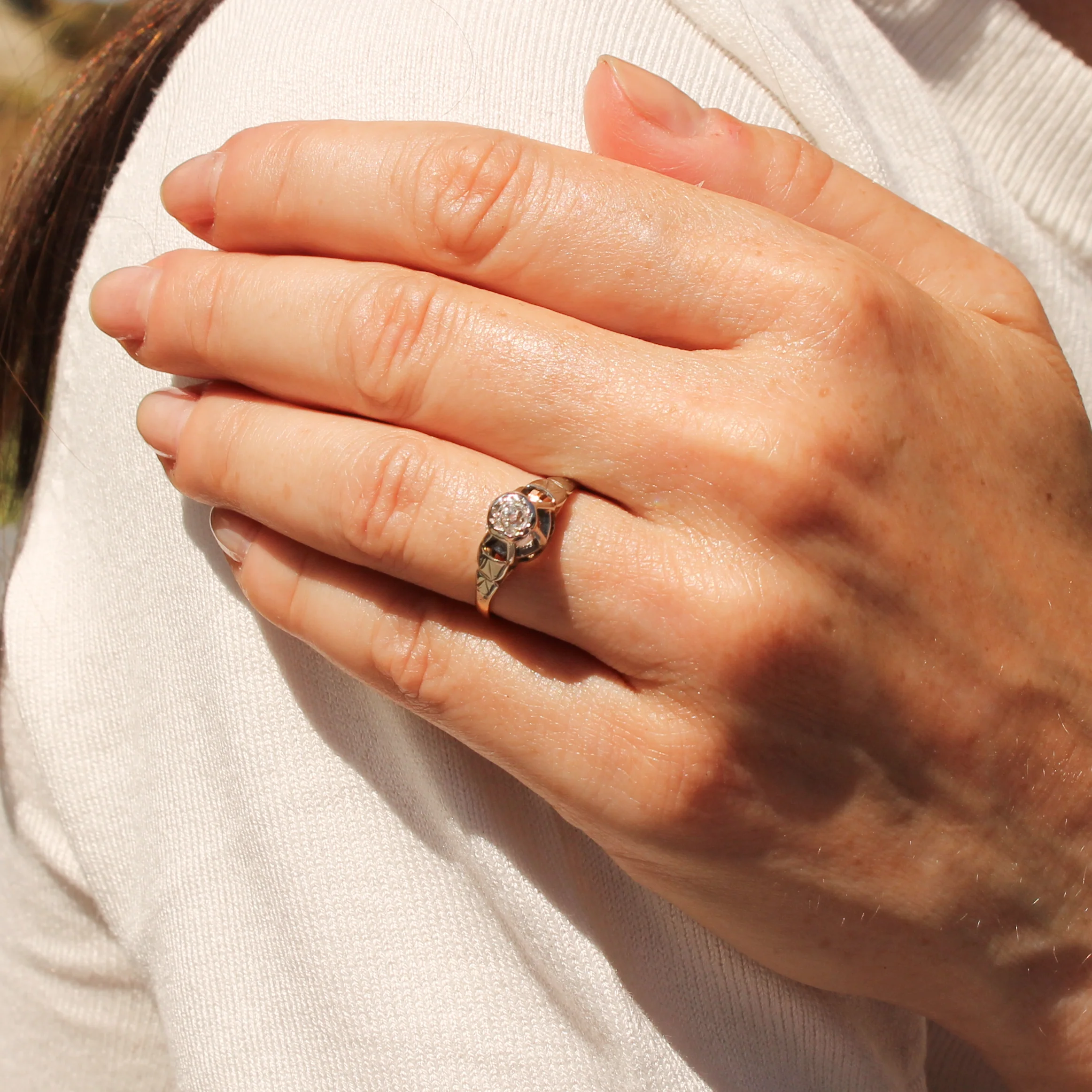 Retro 0.30 Carat Old Cut Diamond Engagement Ring, circa 1945 - Image 7