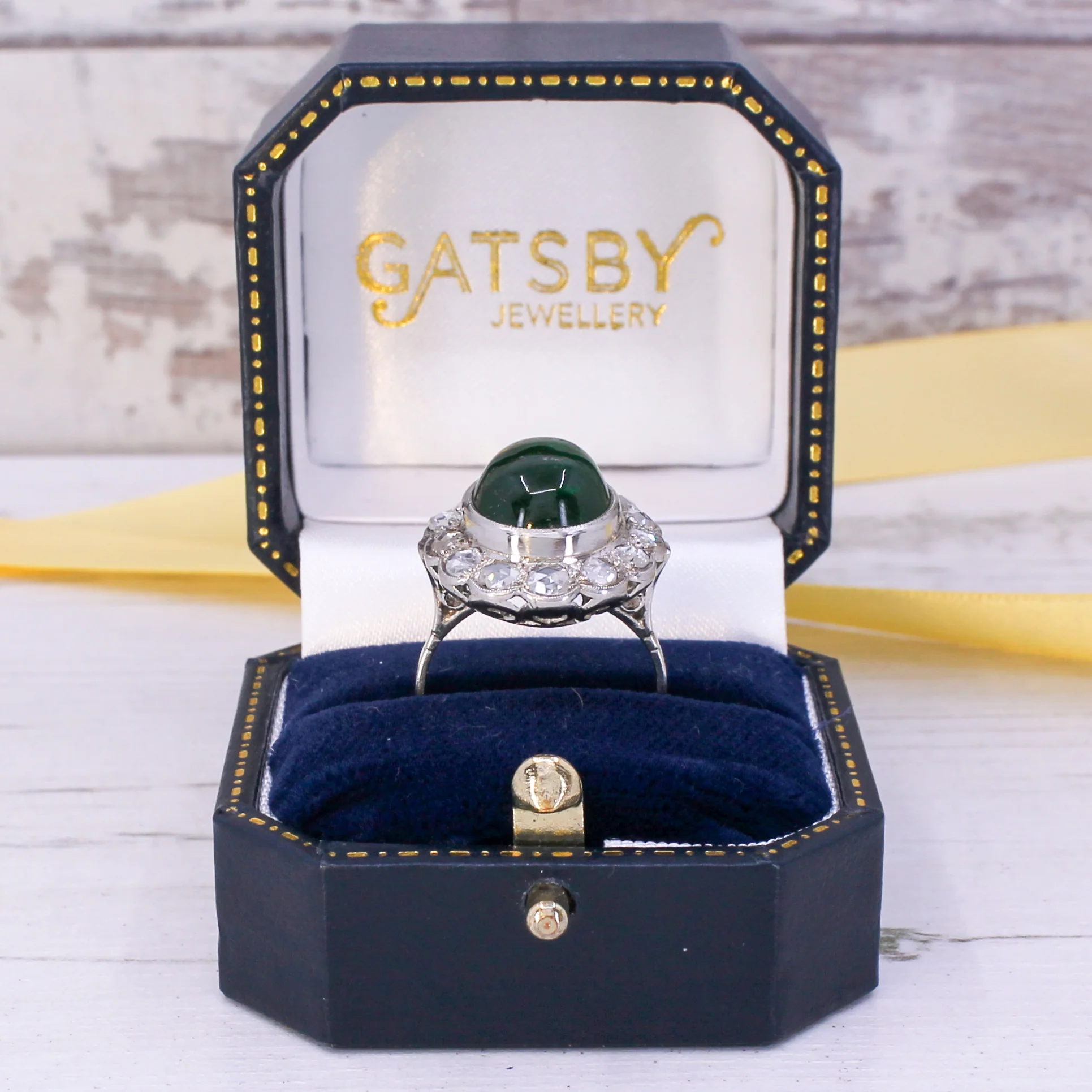 Retro 7.61 Carat Cabochon Emerald & Rose Cut Diamond Cluster Ring, circa 1955 - Image 10