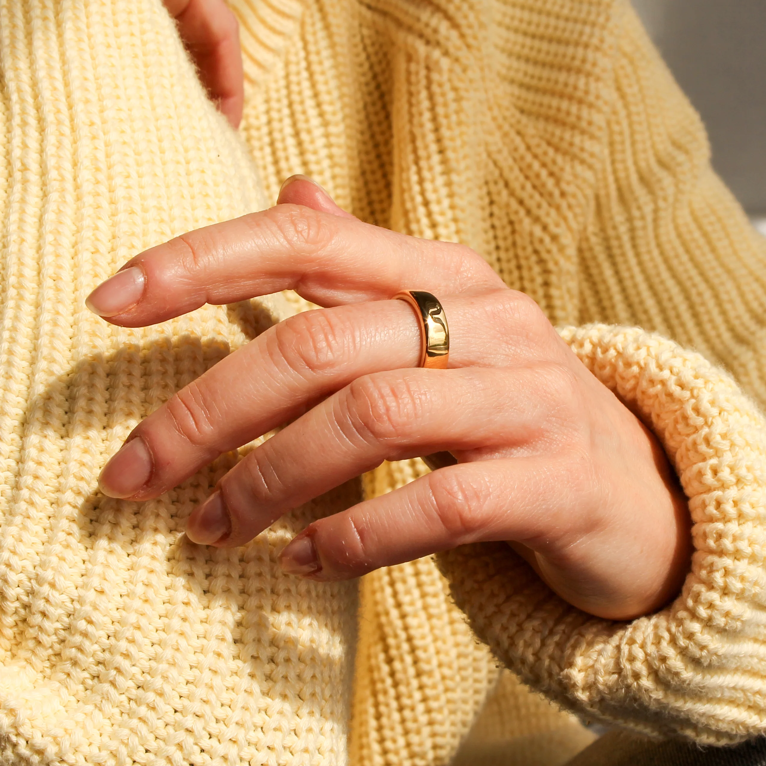 The Gatsby Band Ring - Image 7