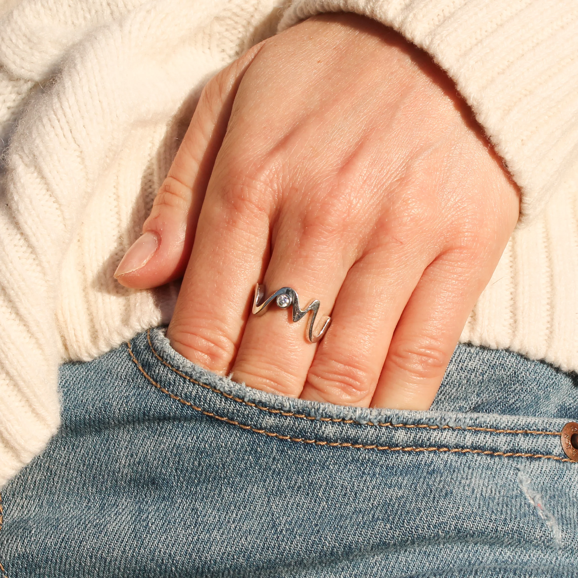 TIFFANY & CO. Diamond Equus Ring by Frank Gehry, 18k White Gold - Image 9