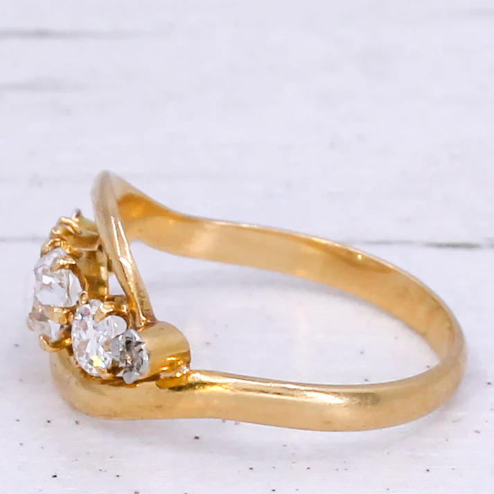 Victorian 0.60 Carat Old Cut Diamond Five Stone Ring, circa 1900 - Image 4