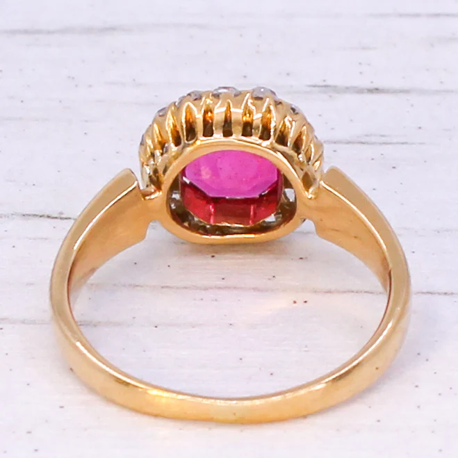 Victorian 0.80 Carat Natural Burmese Spinel & Diamond Ring, circa 1880 - Image 5