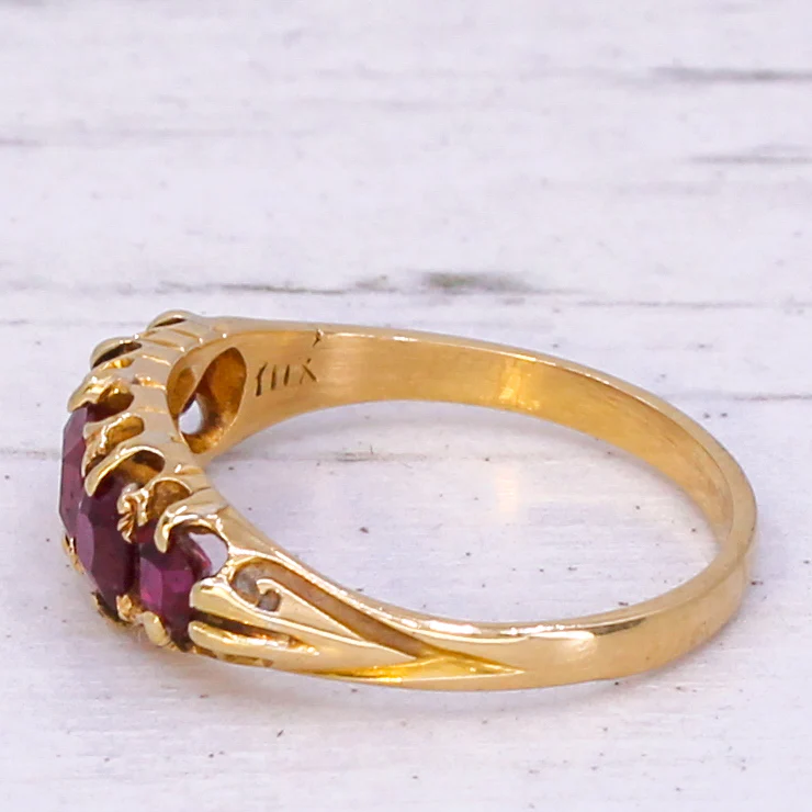 Victorian 1.00 Carat Natural Ruby Five Stone Ring, circa 1900 - Image 4